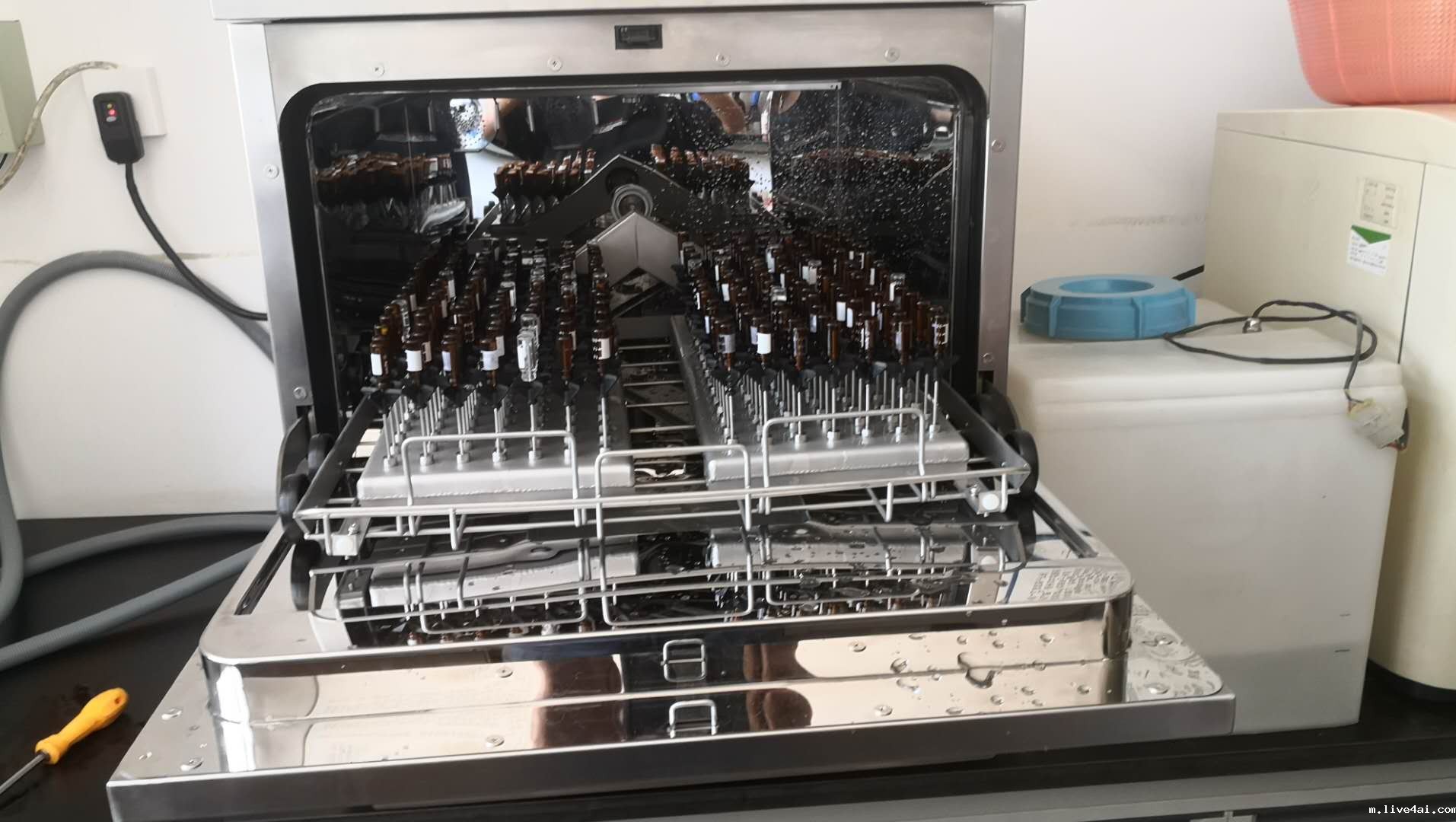 洗瓶机：智能化解决方案为清洁问题提供创新突破